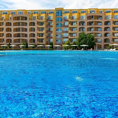 Menada Grand Apartment *