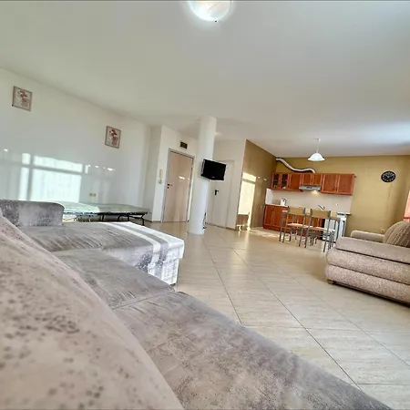 Menada Grand Apartment Aheloy