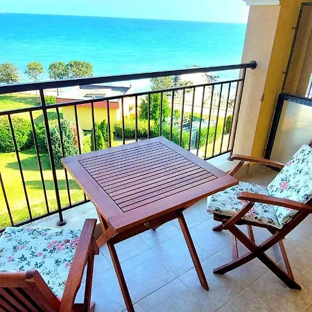 Menada Grand Apartment *