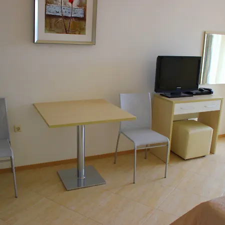 Menada Grand Apartament *