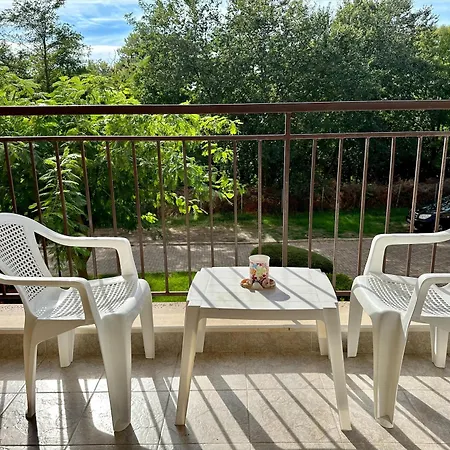Menada Grand Apartament Aheloy