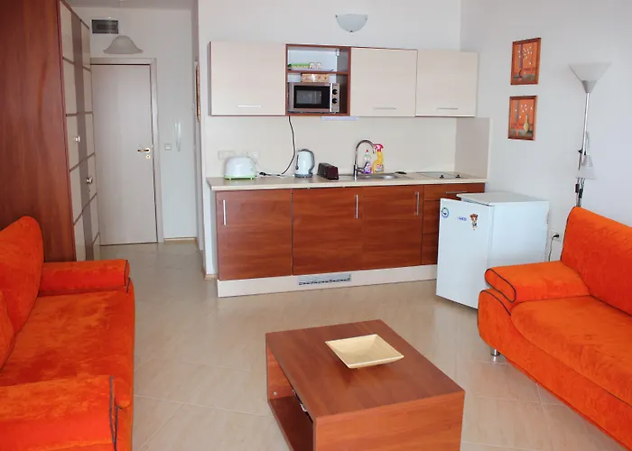 Menada Grand * אהלוי