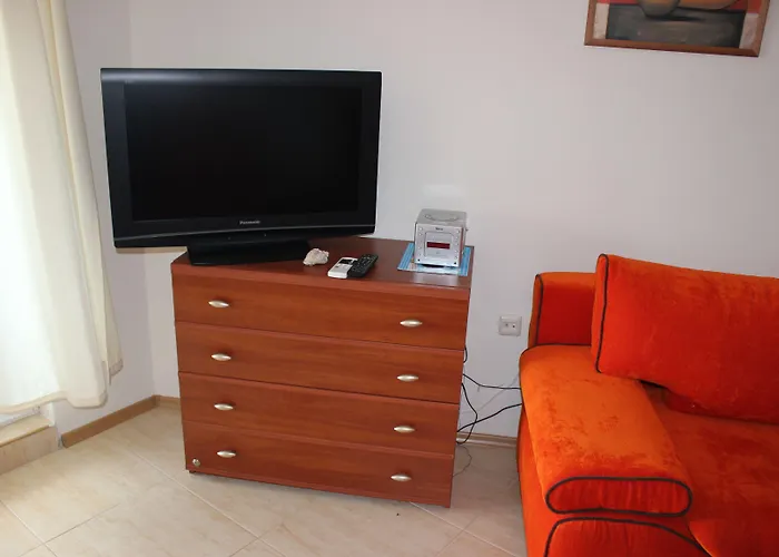 Menada Grand אהלוי