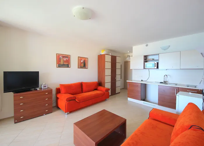 Menada Grand * אהלוי