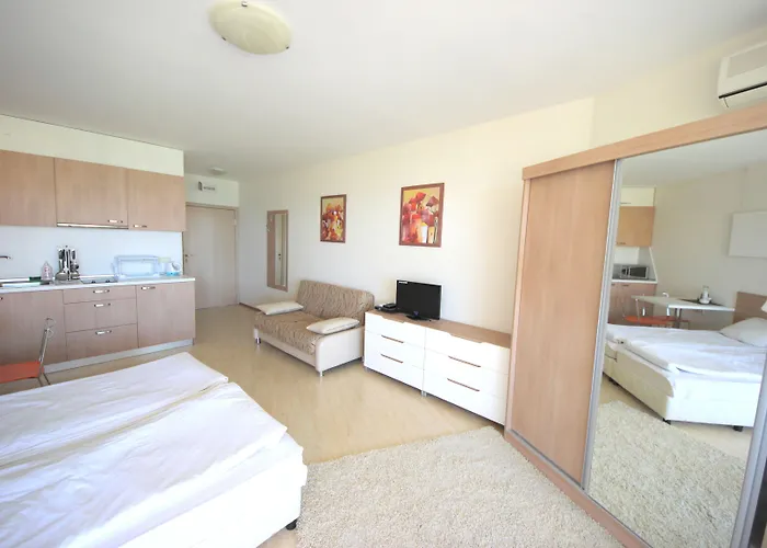 Menada Grand דירה