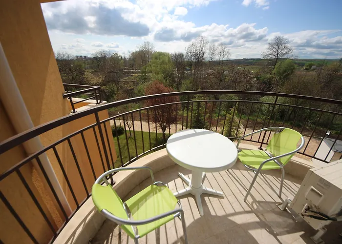 דירה Menada Grand