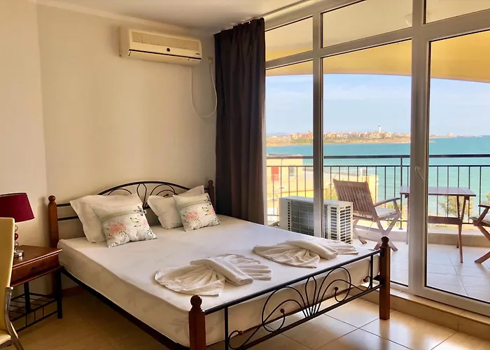 Menada Grand * אהלוי