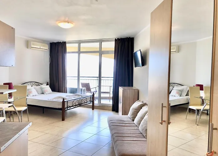 דירה Menada Grand