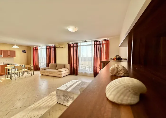 Menada Grand * אהלוי