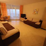 Menada Grand Aheloj