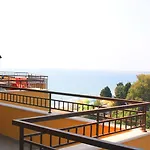 Menada Grand Apartman Aheloj