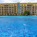Menada Grand Apartman Aheloj