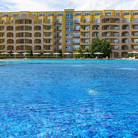 Menada Grand Apartamento Aheloy