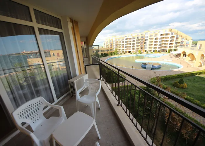 Appartamento Menada Grand Aheloy